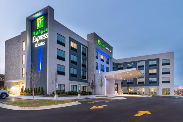 Images Holiday Inn Express & Suites Romeoville - Joliet North by IHG