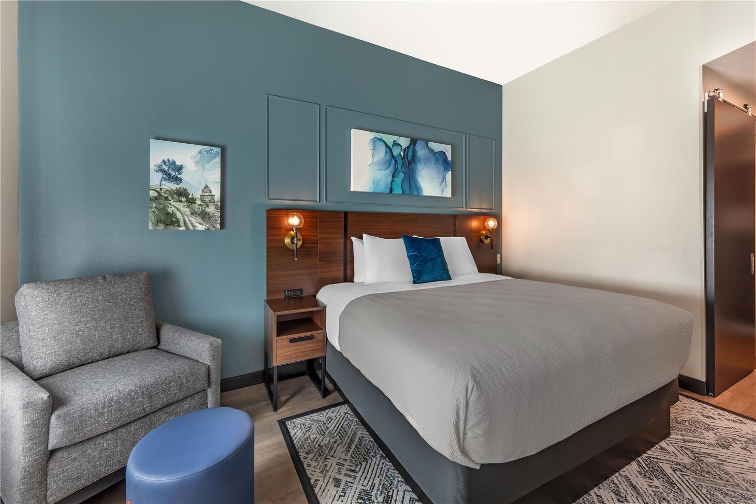 King Guestroom