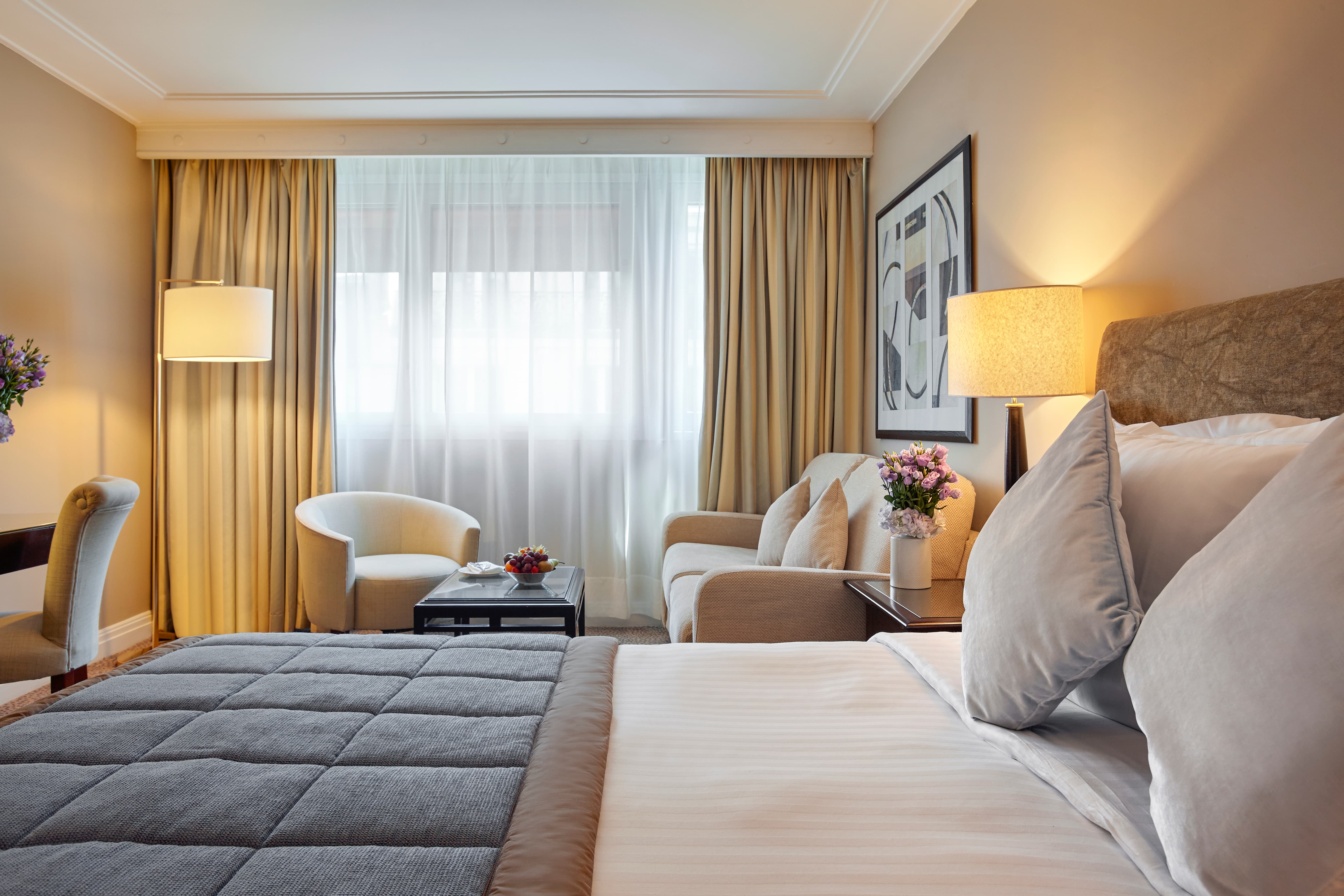 Warwick Paris