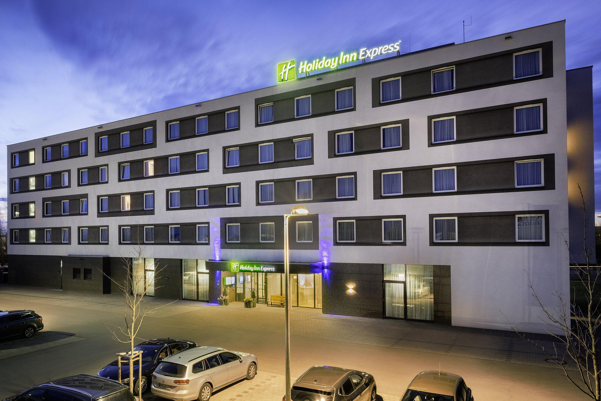 Holiday Inn Express Friedrichshafen, an IHG Hotel, Allmannsweilerstrasse 79 in Friedrichshafen