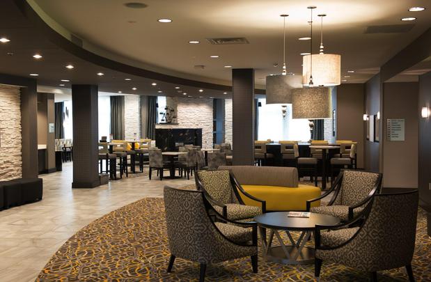 Images Holiday Inn Express & Suites Madison Central by IHG
