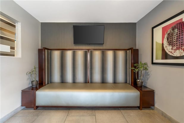Images Best Western Plus Pavilions