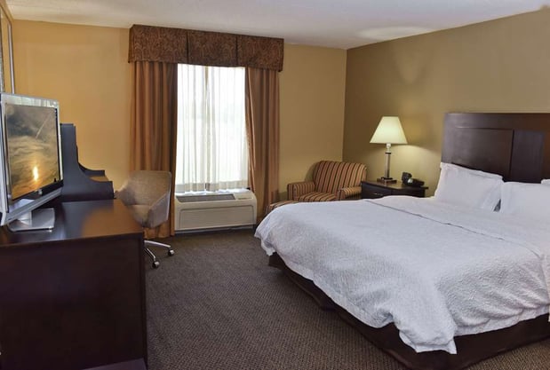 Images Hampton Inn & Suites Alexandria