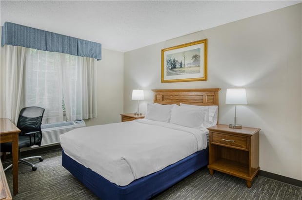 Images SureStay Plus by Best Western Elizabethtown Hershey