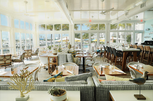 Yellowfin Bar & Kitchen Image
