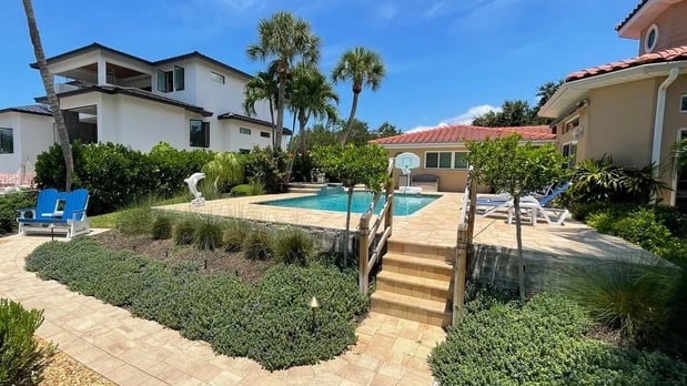 Images Sparkling Kleen Pools & Spas