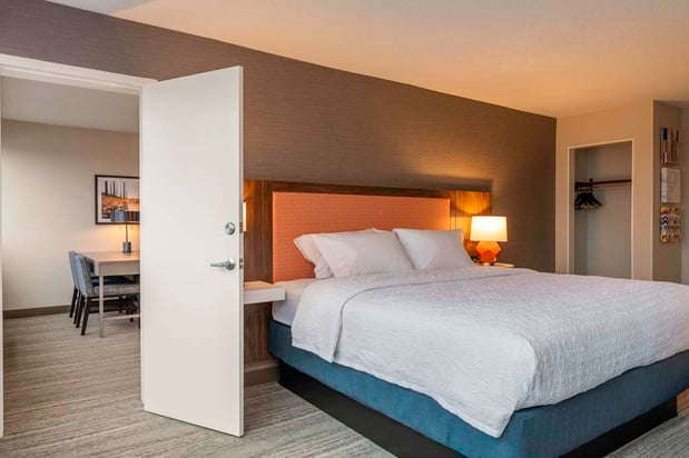 Images Hampton Inn Manchester Downtown