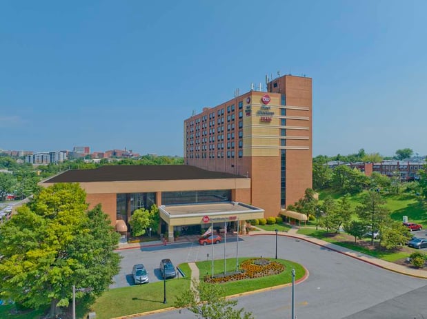 Images Best Western Plus Hotel & Conference Center