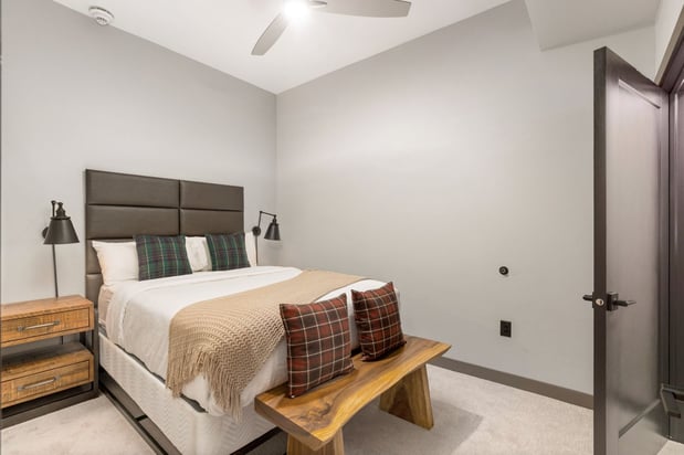Images Hotel Indigo Silverthorne by IHG