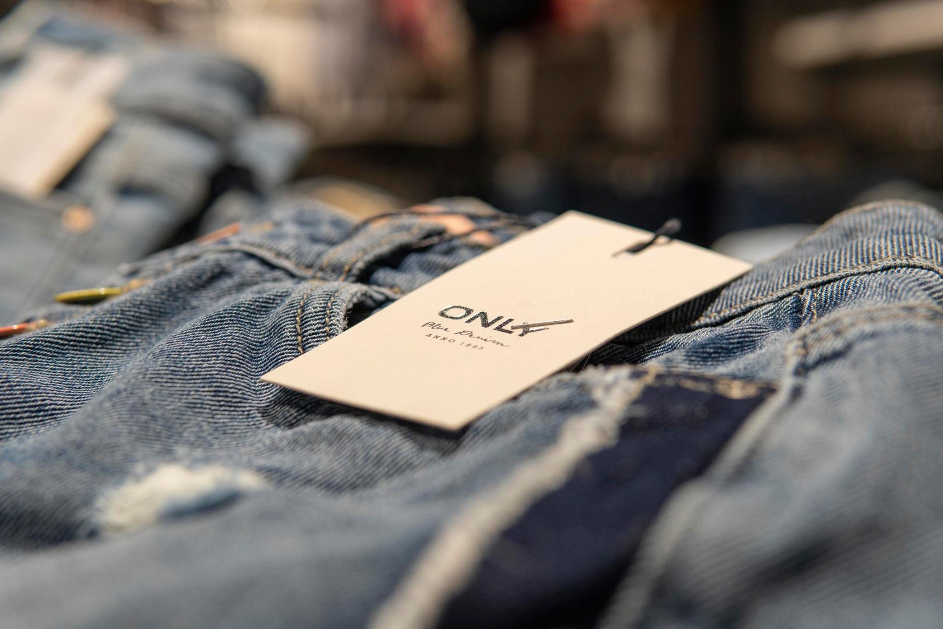 Bilder Jeans Shop