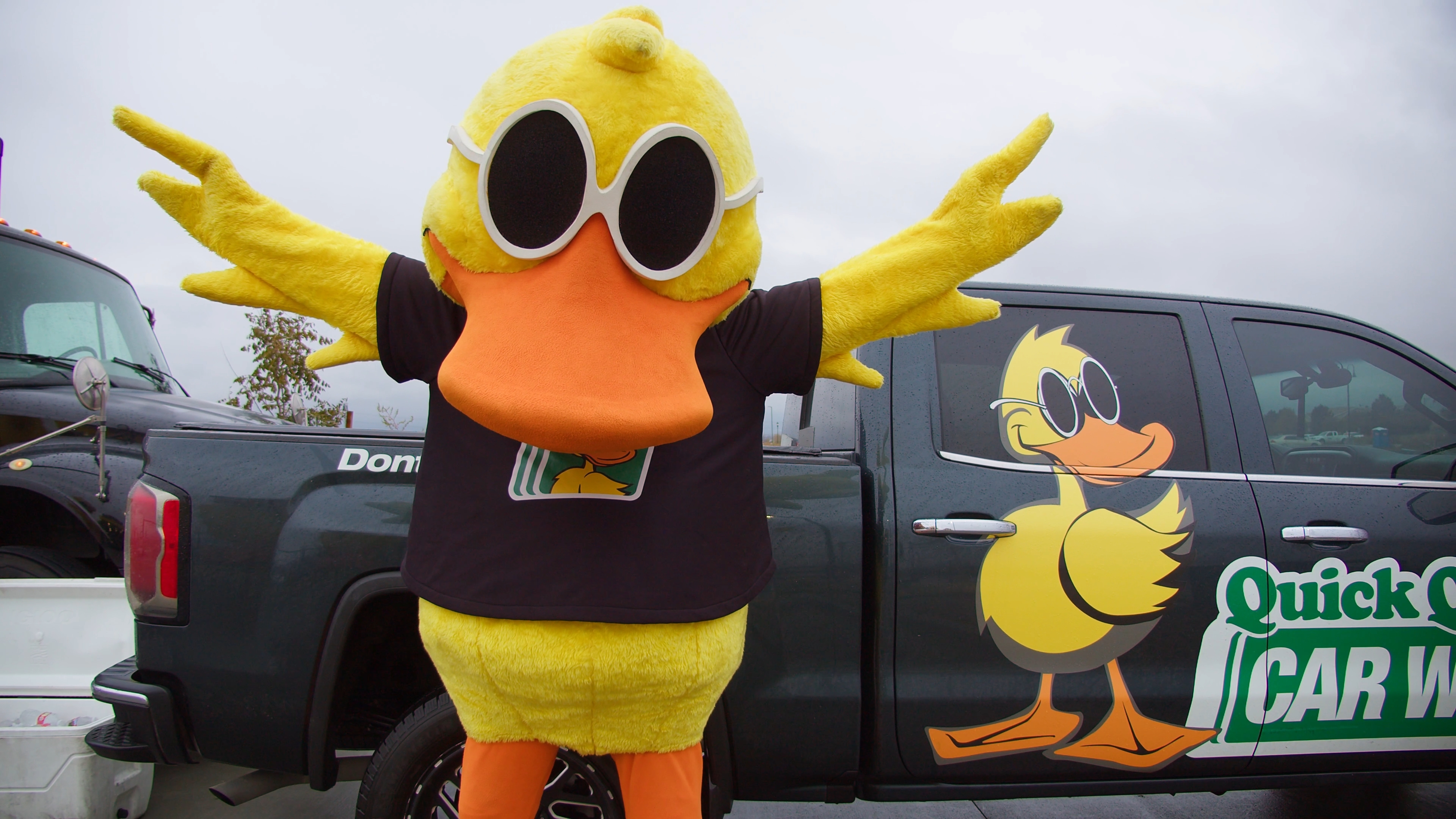 Quick Quack Car Wash Image