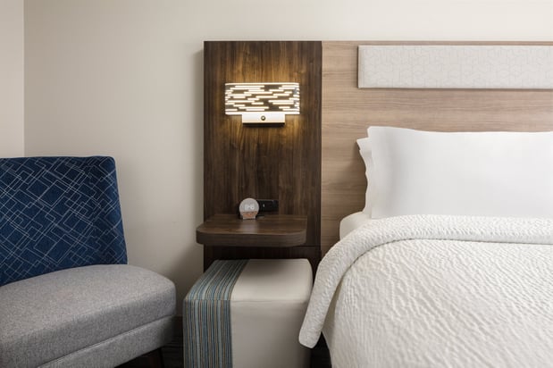 Images Holiday Inn Express & Suites Cherry Hills by IHG