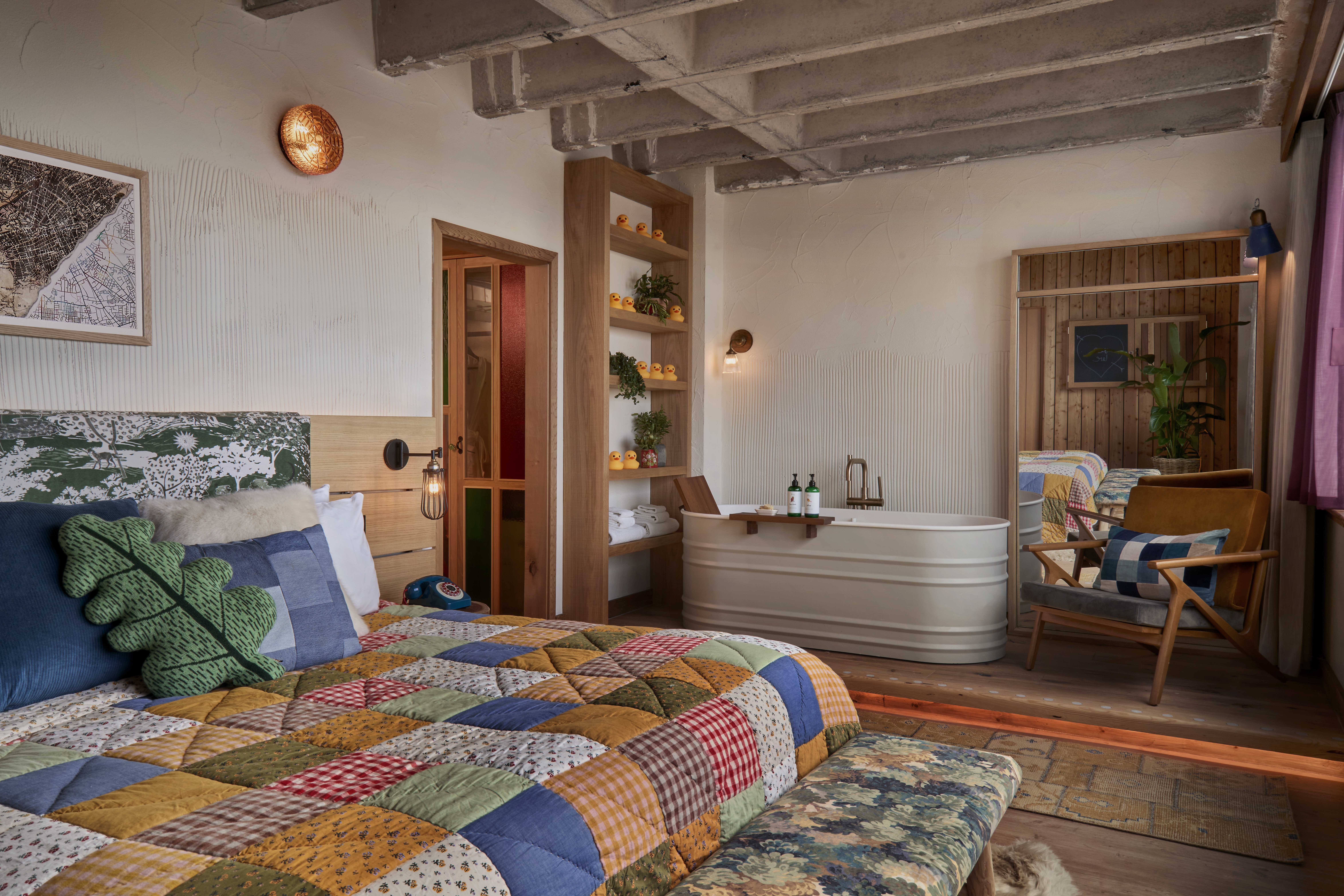 Cabin One Bedroom Suite
