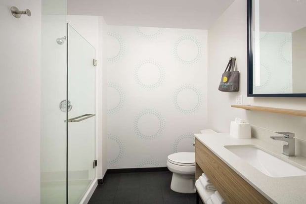 Images Tru by Hilton Denver Airport Tower Road