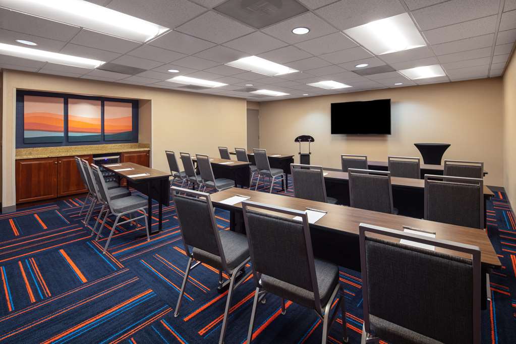 Meeting Room Hampton Inn & Suites El Paso-Airport El Paso (915)771-6644