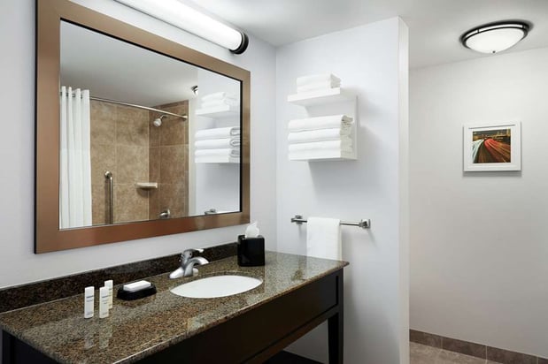 Images Hampton Inn & Suites Chicago/Mt. Prospect