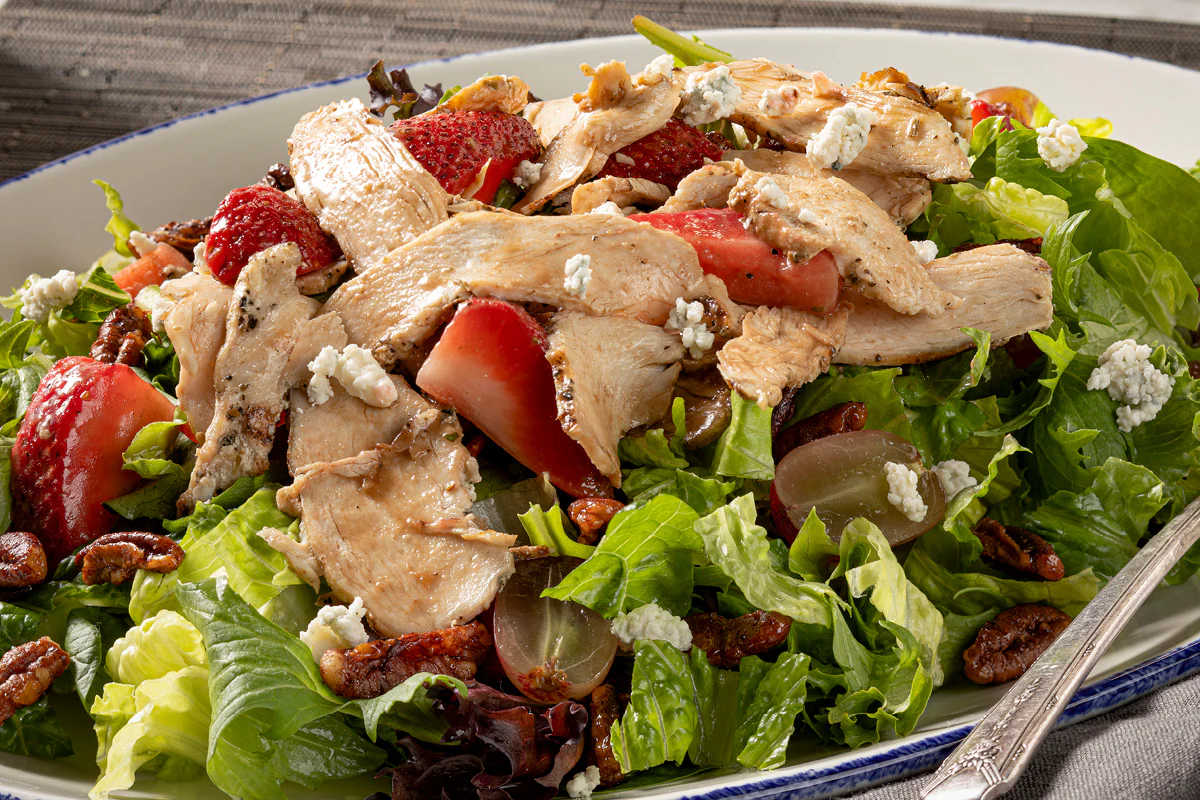 Strawberry Balsamic Chicken Salad - LUNCH