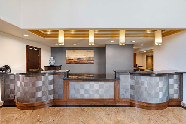 Images Best Western Plus Newport Mesa Inn