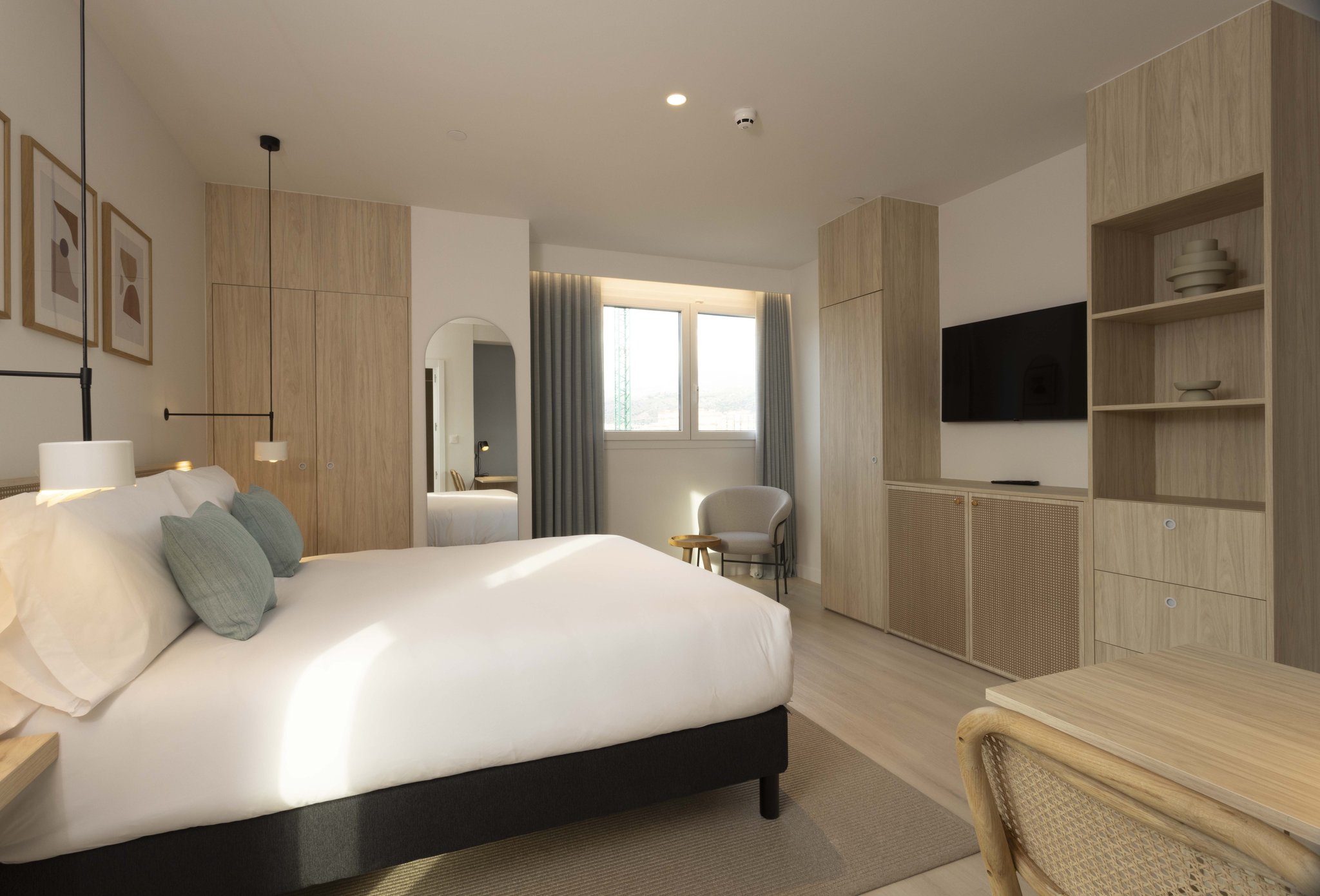 Images Staybridge Suites Malaga by IHG