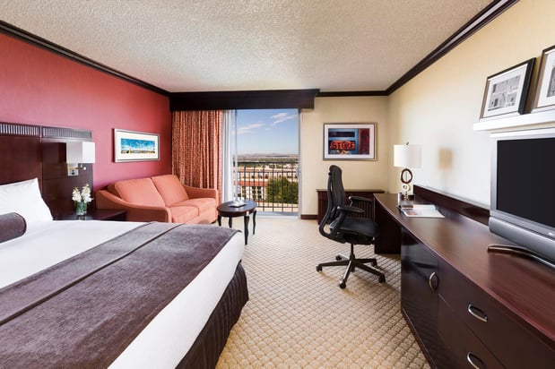 Images Crowne Plaza Albuquerque by IHG