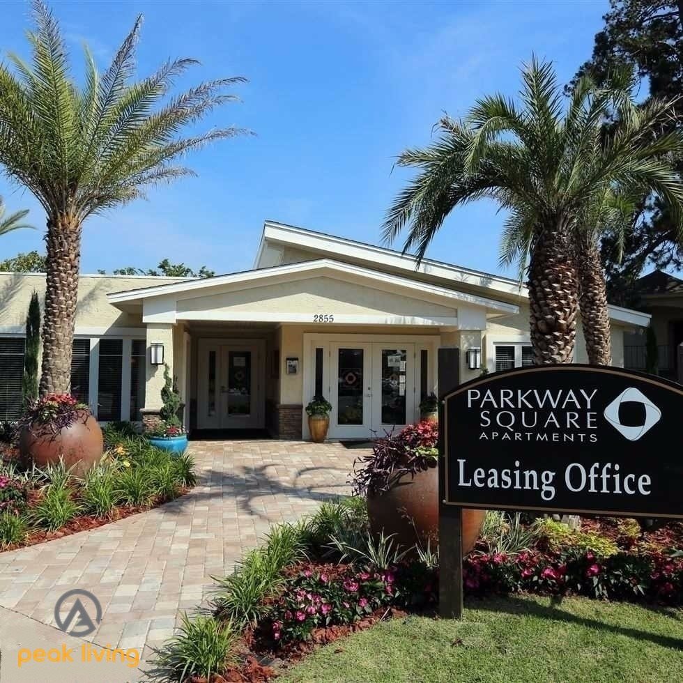 Parkway Square