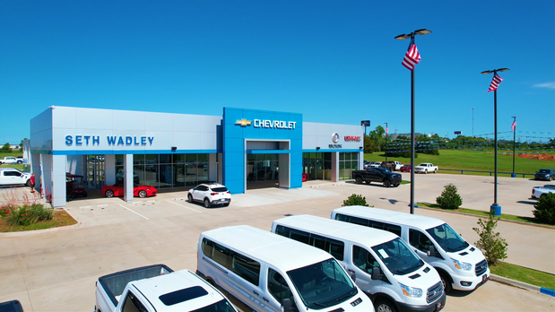 Images Seth Wadley Chevrolet GMC Perry