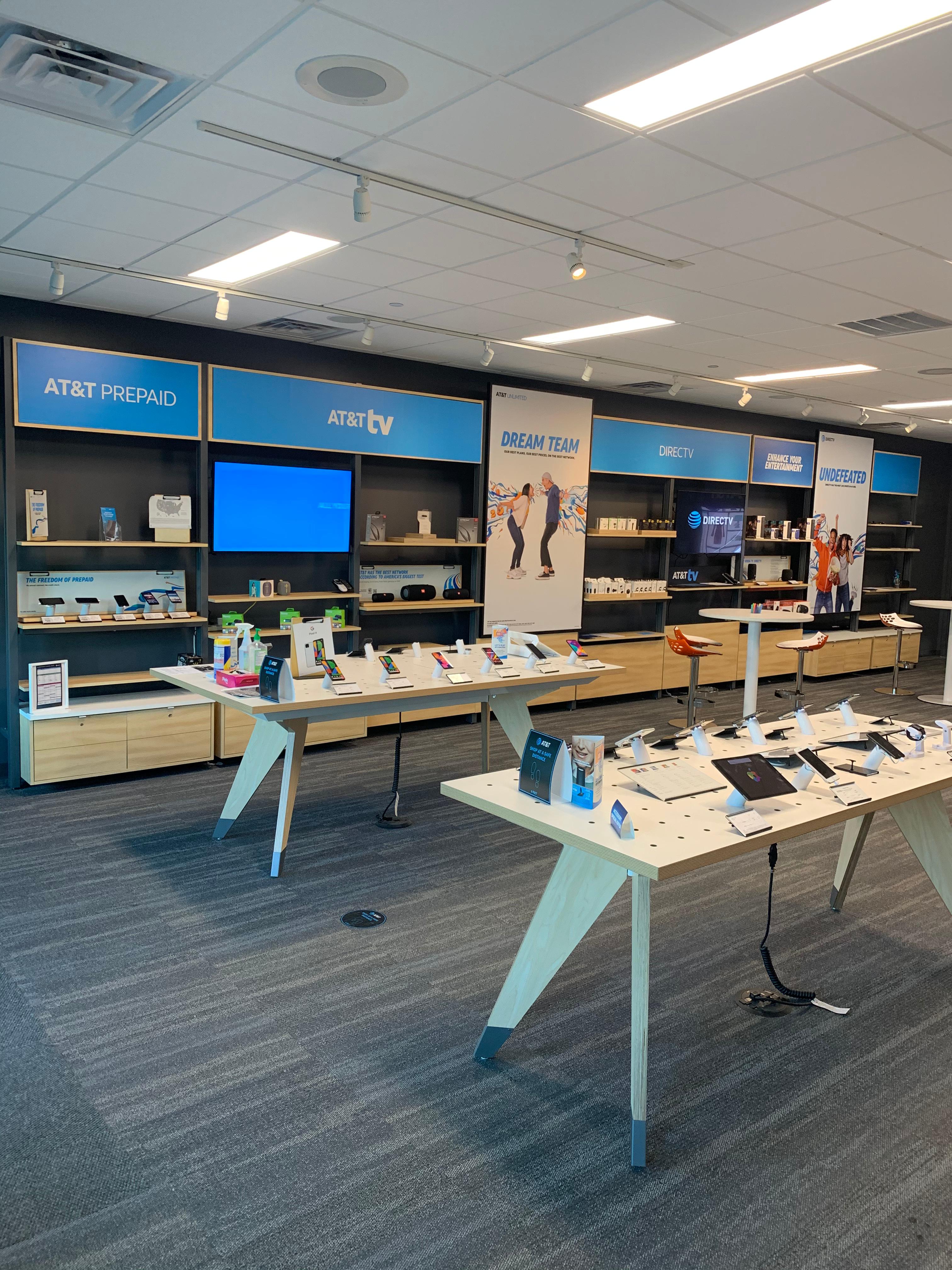 AT&T Store Photo