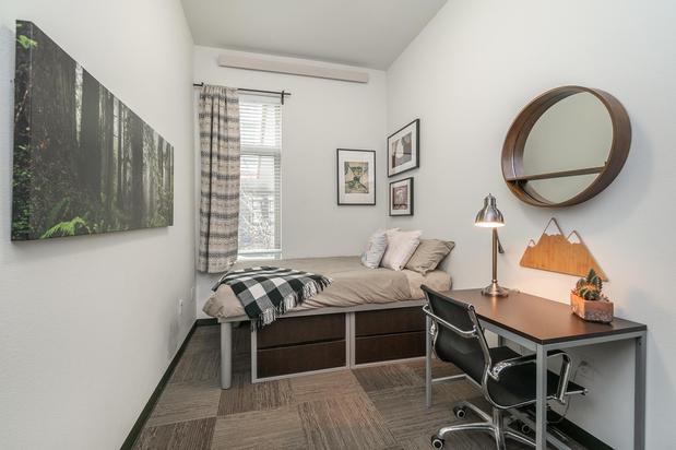 Images Arena District Apartments