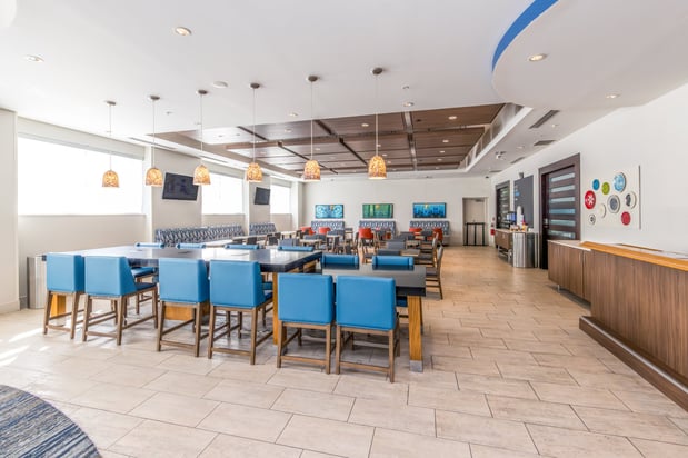 Images Holiday Inn Express & Suites Louisville Downtown by IHG