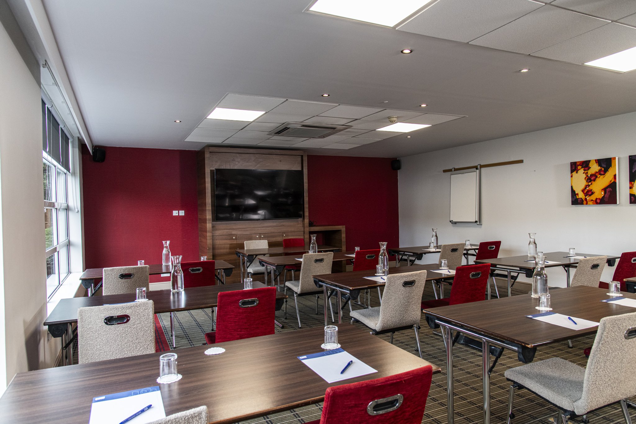 Images Holiday Inn Express Glasgow Airport by IHG