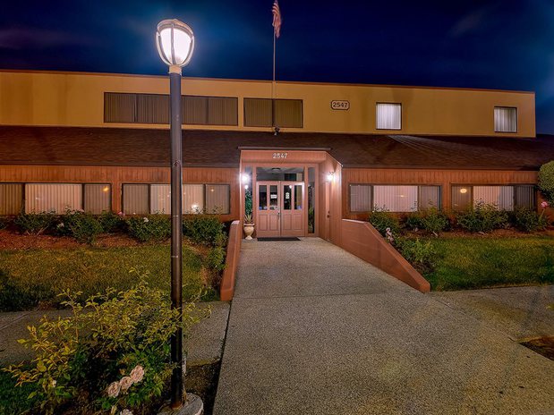 Images WOODSIDE VILLAGE Apartments