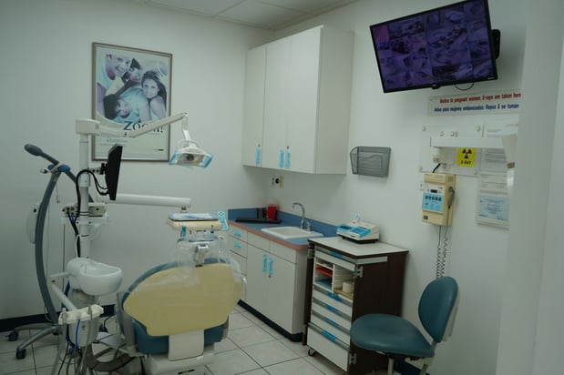 Images Bui Phuong-Ly Thi, DDS