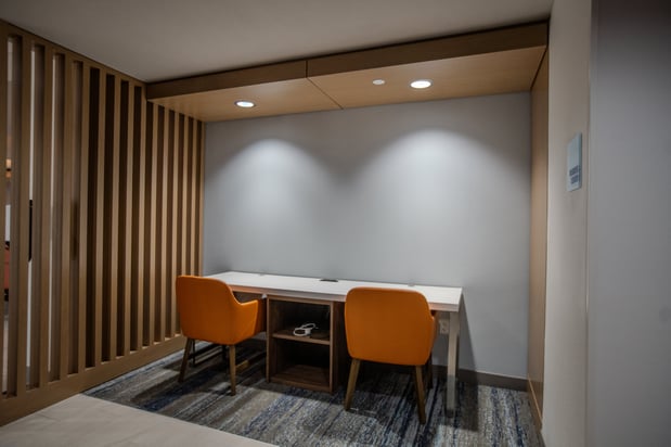 Images Holiday Inn Express & Suites Cleveland by IHG