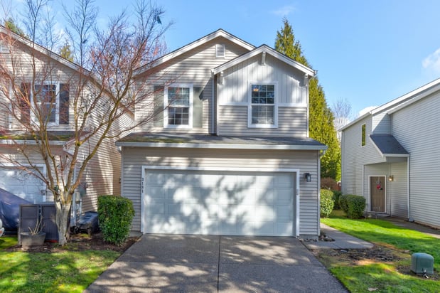 Images Jessica Gilligan, REALTOR | John L. Scott Real Estate
