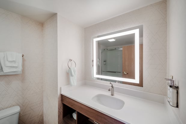 Images Holiday Inn Express & Suites Vicksburg by IHG