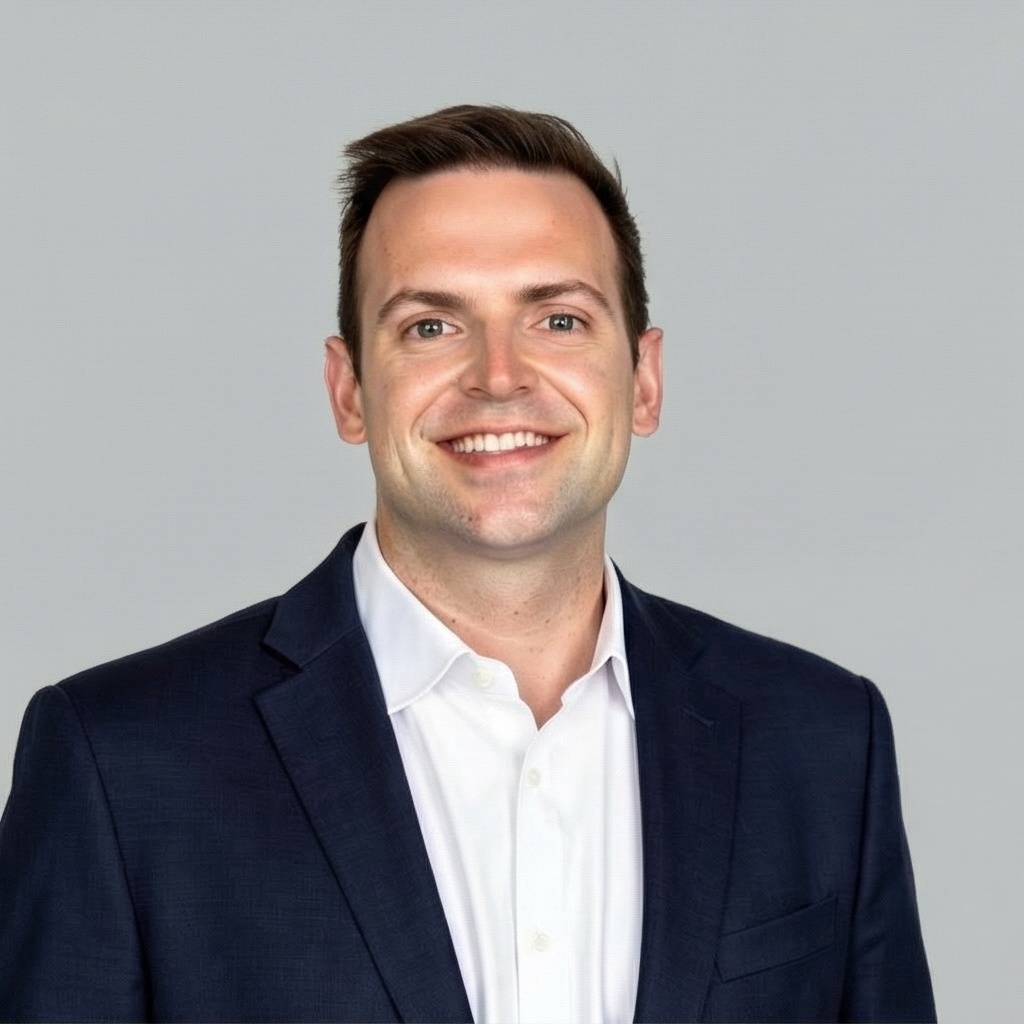 Headshot of Justin Keating, a wealth advisor at Chase