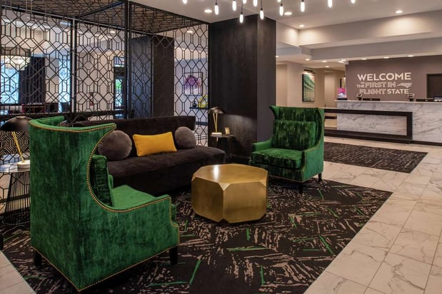 Images Hampton Inn & Suites Winston-Salem Downtown