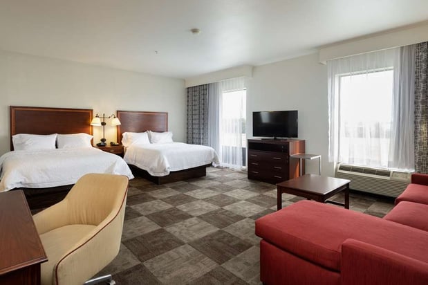 Images Hampton Inn & Suites Baton Rouge - I-10 East