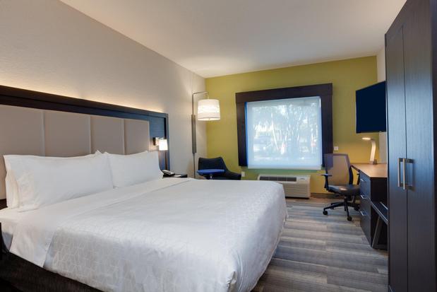 Images Holiday Inn Express & Suites Ft. Lauderdale Airport/Cruise by IHG