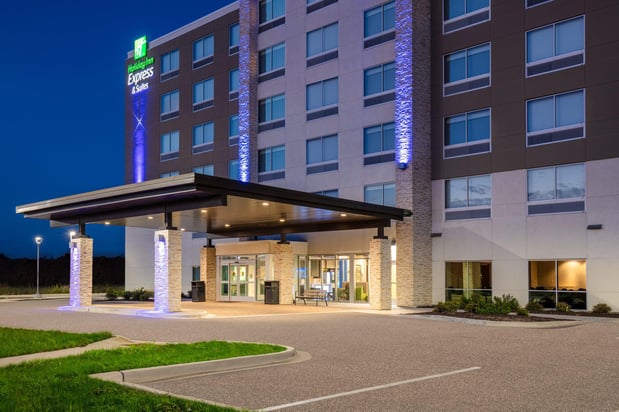 Images Holiday Inn Express & Suites Beloit by IHG