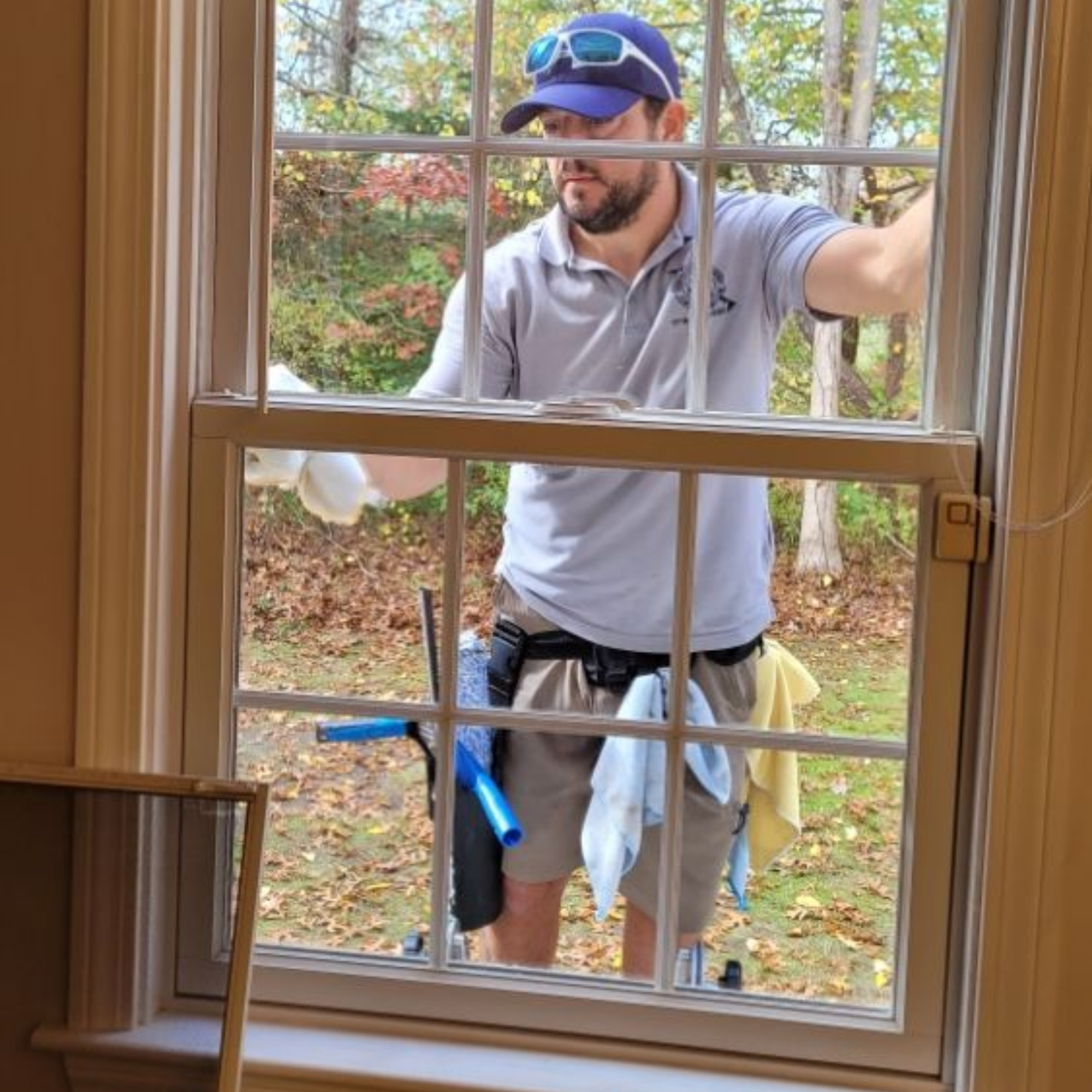 Sherlock Holmes Cleaning Services Logo