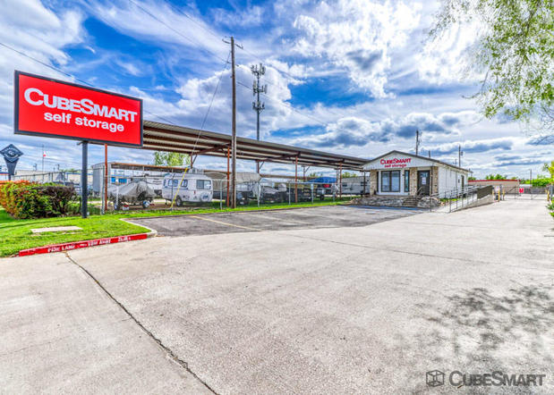 Images CubeSmart Self Storage