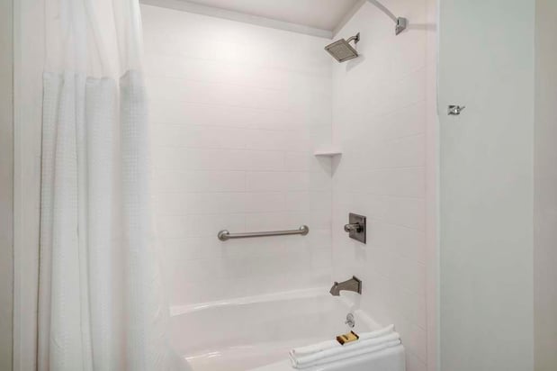 Images Best Western Plus Gardena Inn & Suites