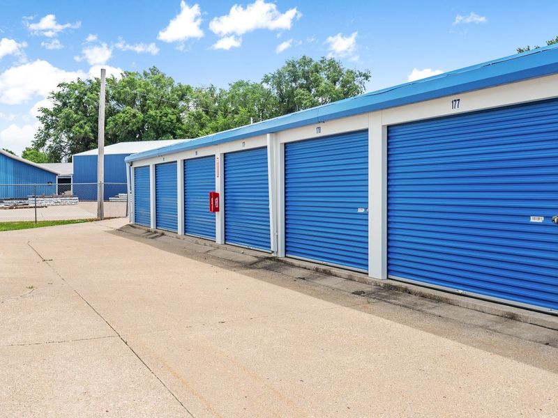 Security Screens - Storage Express at 812 Walnut St, Washington, IL 61571