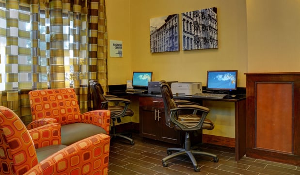 Images Holiday Inn Express & Suites Midwest City by IHG