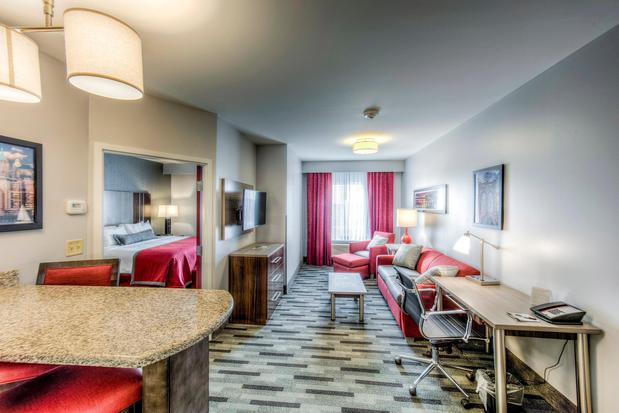 Images Staybridge Suites Columbus OSU-Medical Center by IHG
