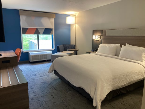 Images Holiday Inn Express & Suites Winchester by IHG
