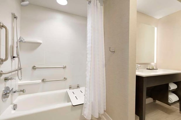 Images Embassy Suites by Hilton Greenville Downtown Riverplace