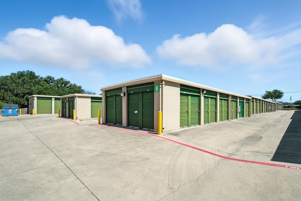 Images Storage Hub