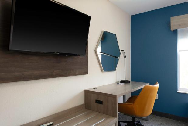 Images Holiday Inn Express Rocky Mount – Sports Center by IHG